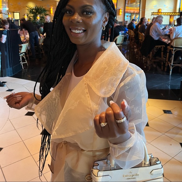 Sheer Mesh Trench - Picture 4 of 4